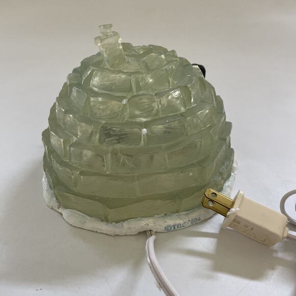 BOYD’S BEARS Eskimo Joe with Chilly Willy Winter Igloo Lighted Sculpture HOLIDAY - Picture 5 of 16